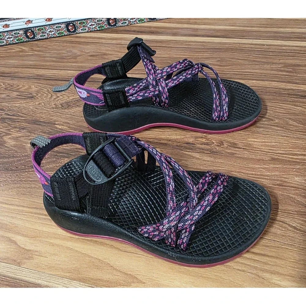 Chaco ZX/1 EcoTread Sandals Kids Size 1 Purple Wildflower Strappy Water Hiking
